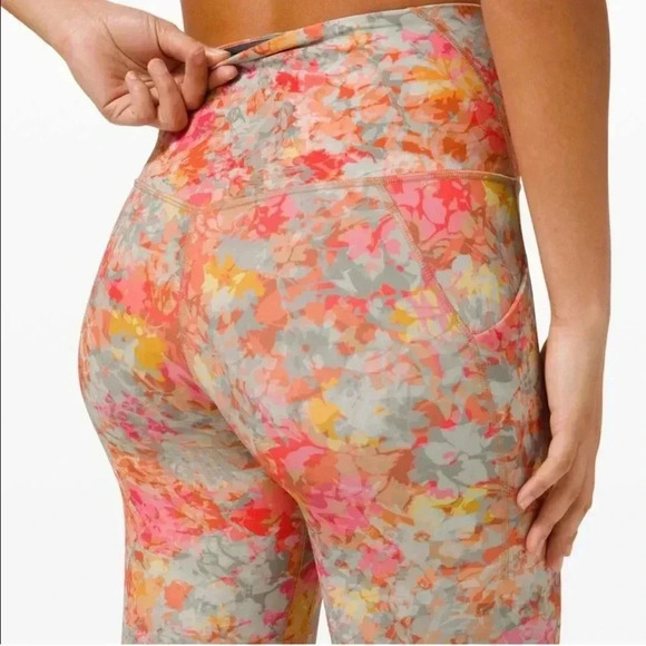 LULULEMON HIGH-RISE ALIGN INFLORESCENCE MULTI FLORAL 28" - Picture 4 of 8